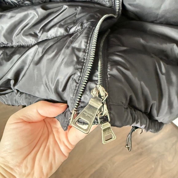 Prada down coat EU38 - Picture 8 of 9